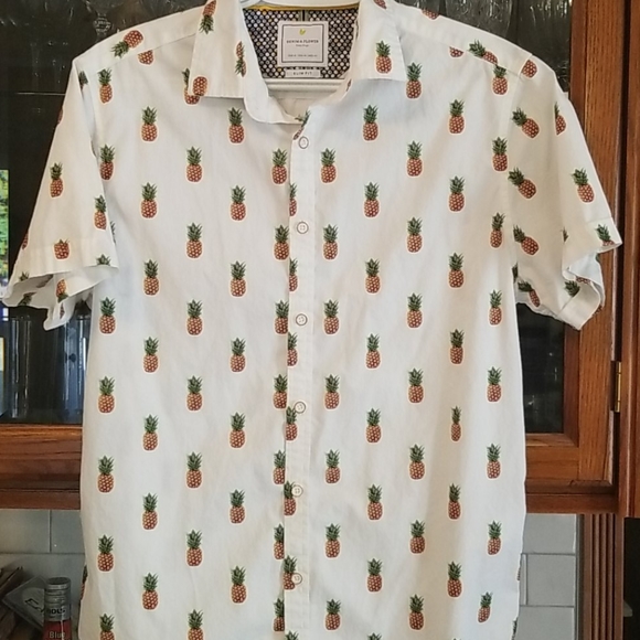 Button down shirt - Picture 3 of 5